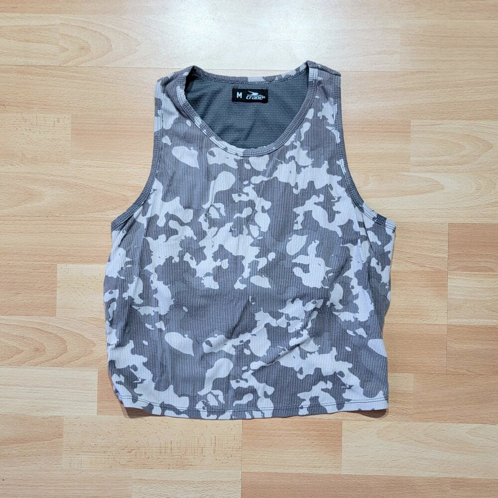 Crane Women’s Crop Top Built in Sports Bra Gray Camo Athletic Tank Shirt | Med